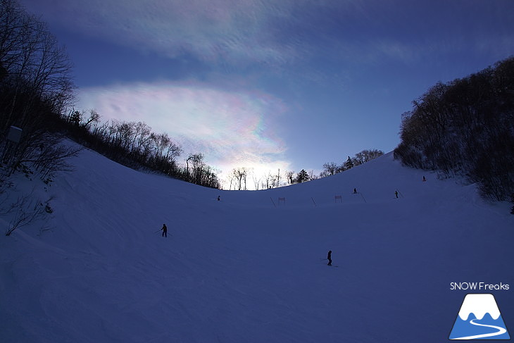 サッポロテイネ -11℃！空に舞い上がる粉雪。